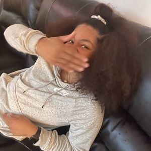 Meet your Posher, Monica